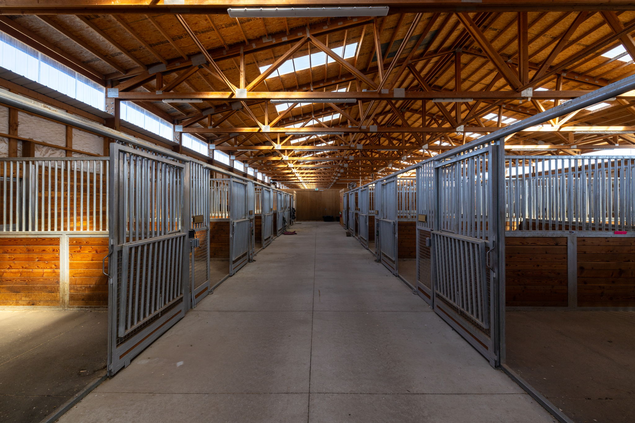 54-stall barn